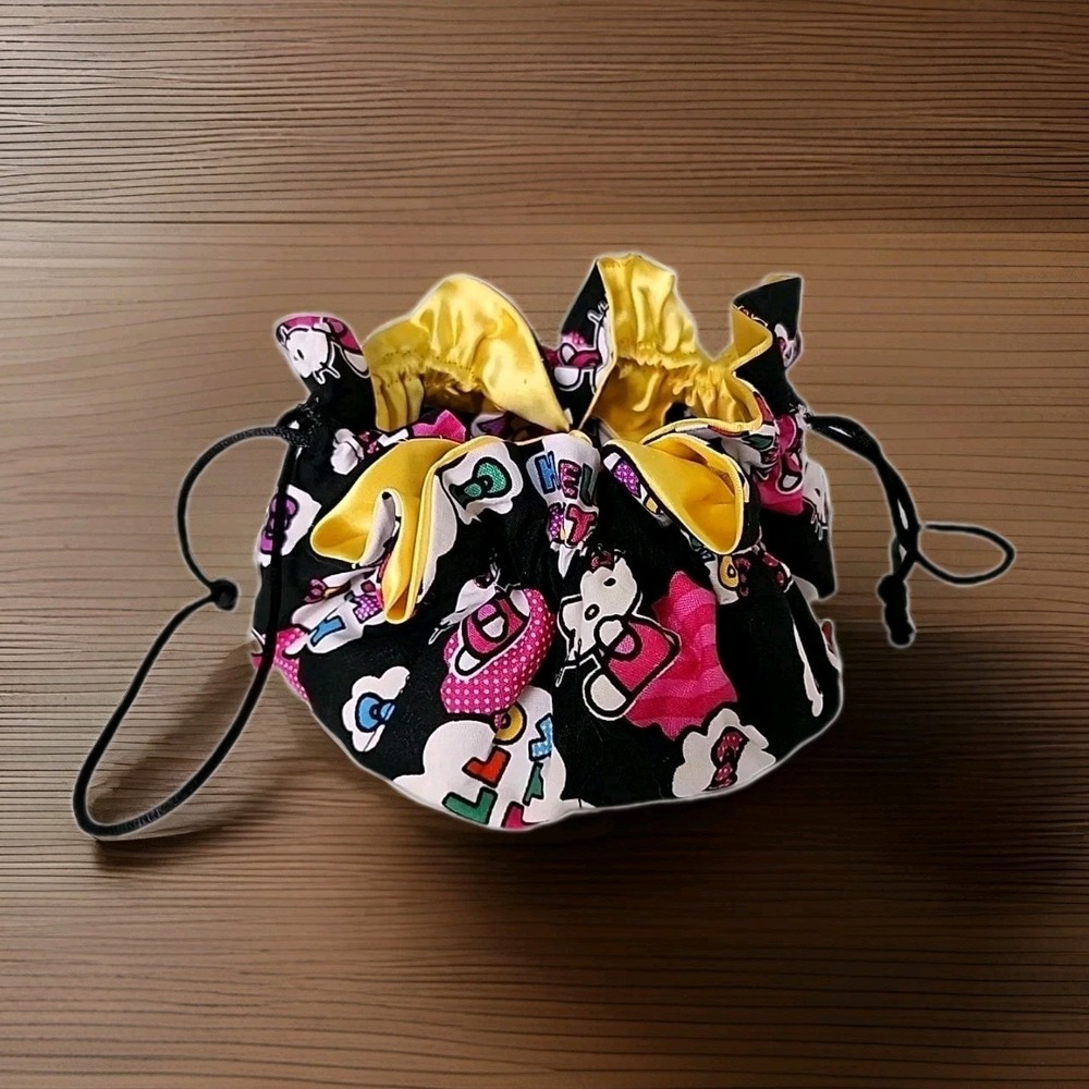 Hello Kitty Travel Jewelry Bag 8-Pockets Organizer Black/Gold Satin Kitty Print
